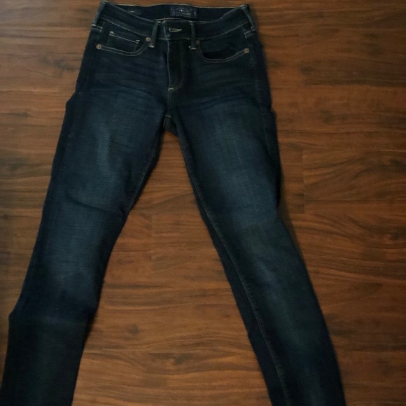 **SOLD** “Stella Skinny” Lucky Brand Jeans - Picture 3 of 4